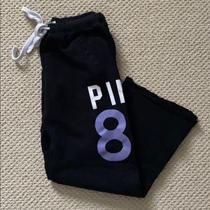 PINK Victoria’s Secret 86 sweatpants